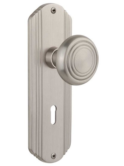 Streamline Deco Door Set with Matching Knobs and Keyhole in Satin Nickel .